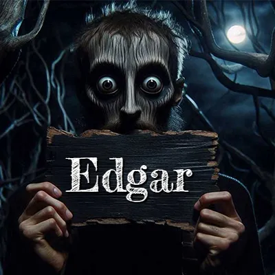 Figura surrealista de rostro pálido con ojos muy saltones en un bosque oscuro, sosteniendo un trozo de madera negra cubriendo su boca bajo la luz de la luna. - Edgar