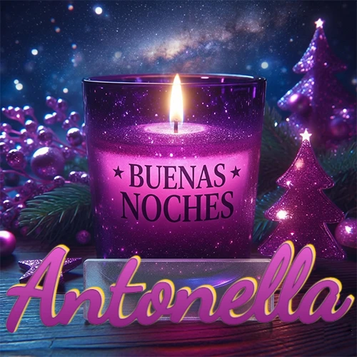 Vela morada brillante dentro de un vaso de vidrio, con la frase 'BUENAS NOCHES', rodeada de adornos festivos brillantes y pequeños árboles de Navidad bajo un cielo nocturno estrellado. El nombre aparece en un marco de vidrio transparente rectangular debajo del vaso. Nombre personalizado: Antonella. Vela morada brillante dentro de un vaso de vidrio, con la frase 'BUENAS NOCHES', rodeada de adornos festivos brillantes y pequeños árboles de Navidad bajo un cielo nocturno estrellado. El nombre aparece en un marco de vidrio transparente rectangular debajo del vaso. Nombre personalizado: Antonella.