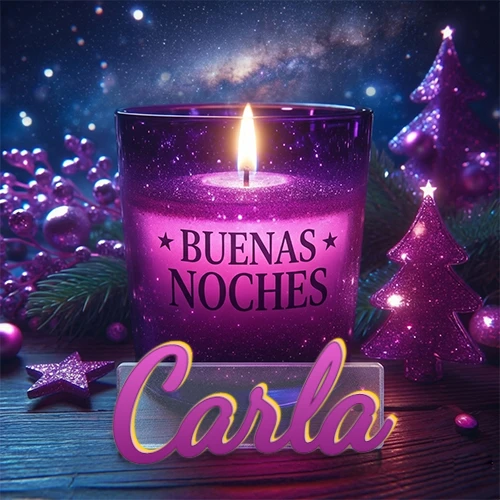 Vela morada brillante dentro de un vaso de vidrio, con la frase 'BUENAS NOCHES', rodeada de adornos festivos brillantes y pequeños árboles de Navidad bajo un cielo nocturno estrellado. El nombre aparece en un marco de vidrio transparente rectangular debajo del vaso. Nombre personalizado: Carla. Vela morada brillante dentro de un vaso de vidrio, con la frase 'BUENAS NOCHES', rodeada de adornos festivos brillantes y pequeños árboles de Navidad bajo un cielo nocturno estrellado. El nombre aparece en un marco de vidrio transparente rectangular debajo del vaso. Nombre personalizado: Carla.