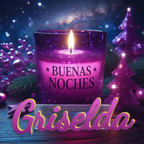 Vela morada brillante dentro de un vaso de vidrio, con la frase 'BUENAS NOCHES', rodeada de adornos festivos brillantes y pequeños árboles de Navidad bajo un cielo nocturno estrellado. El nombre aparece en un marco de vidrio transparente rectangular debajo del vaso. Nombre personalizado: Griselda.