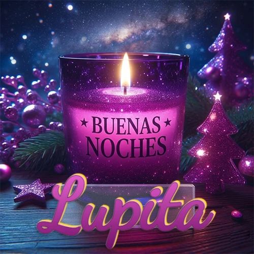 Vela morada brillante dentro de un vaso de vidrio, con la frase 'BUENAS NOCHES', rodeada de adornos festivos brillantes y pequeños árboles de Navidad bajo un cielo nocturno estrellado. El nombre aparece en un marco de vidrio transparente rectangular debajo del vaso. Nombre personalizado: Lupita. Vela morada brillante dentro de un vaso de vidrio, con la frase 'BUENAS NOCHES', rodeada de adornos festivos brillantes y pequeños árboles de Navidad bajo un cielo nocturno estrellado. El nombre aparece en un marco de vidrio transparente rectangular debajo del vaso. Nombre personalizado: Lupita.