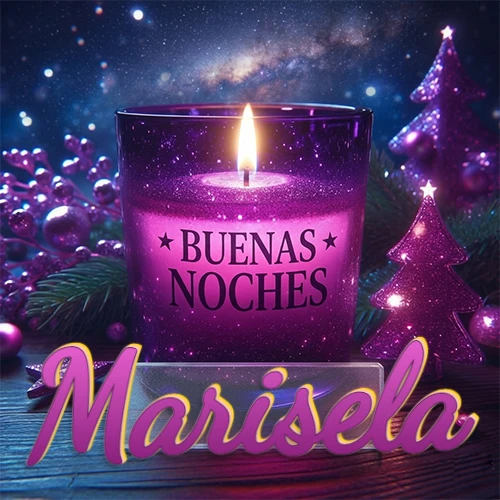 Vela morada brillante dentro de un vaso de vidrio, con la frase 'BUENAS NOCHES', rodeada de adornos festivos brillantes y pequeños árboles de Navidad bajo un cielo nocturno estrellado. El nombre aparece en un marco de vidrio transparente rectangular debajo del vaso. Nombre personalizado: Marisela. Vela morada brillante dentro de un vaso de vidrio, con la frase 'BUENAS NOCHES', rodeada de adornos festivos brillantes y pequeños árboles de Navidad bajo un cielo nocturno estrellado. El nombre aparece en un marco de vidrio transparente rectangular debajo del vaso. Nombre personalizado: Marisela.