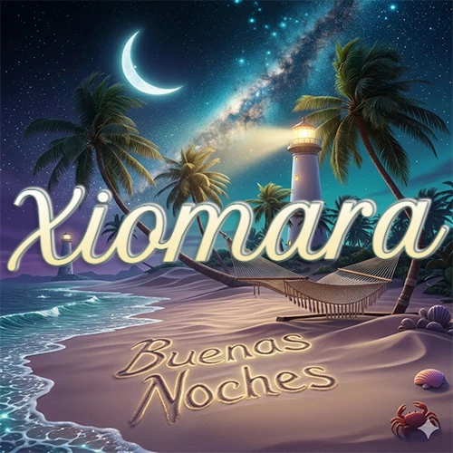 Escena nocturna mágica de una playa tropical con dos palmeras, hamaca de red y un faro iluminado en el horizonte, con la frase 'Buenas Noches' escrita artísticamente en la arena húmeda bajo la luz de la galaxia y la luna. El nombre aparece con letra luminosa grande en medio del cielo entre las dos palmeras. Nombre personalizado: Xiomara.