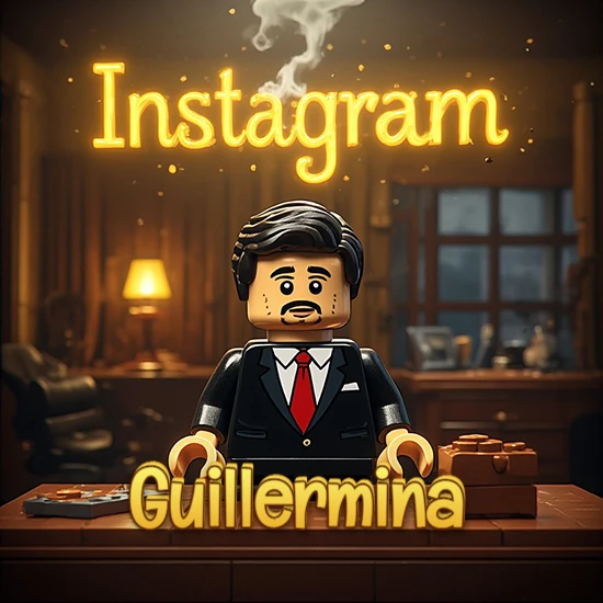Mundo miniatura de Lego. Hombre de negocios con traje negro en escritorio clásico. Logotipo de Instagram en neón amarillo brillante con humo ligero. Nombre en 3D apoyado en el escritorio. Diseño con el nombre Guillermina.