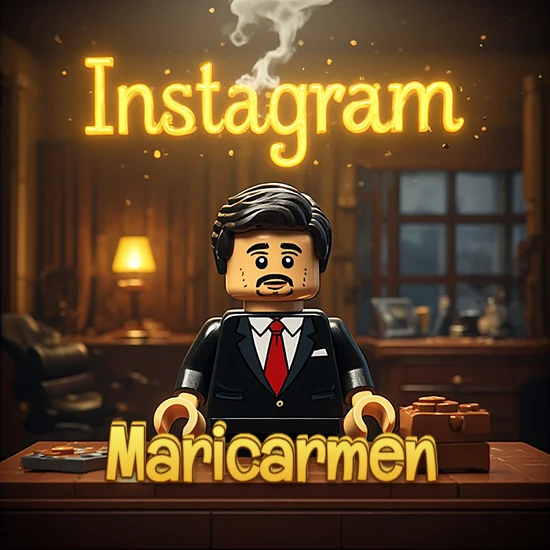 Mundo miniatura de Lego. Hombre de negocios con traje negro en escritorio clásico. Logotipo de Instagram en neón amarillo brillante con humo ligero. Nombre en 3D apoyado en el escritorio. Diseño con el nombre Maricarmen.