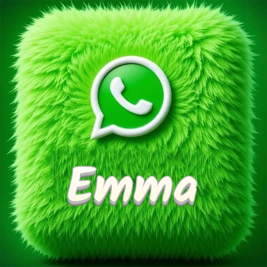 Cubo gigante cubierto de suave pelaje verde con el logotipo blanco de WhatsApp en 3D incrustado. Nombre en blanco suave que sigue la textura del pelaje en la parte inferior. Diseño con el nombre Emma.