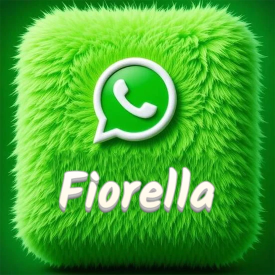 Cubo gigante cubierto de suave pelaje verde con el logotipo blanco de WhatsApp en 3D incrustado. Nombre en blanco suave que sigue la textura del pelaje en la parte inferior. Diseño con el nombre Fiorella.