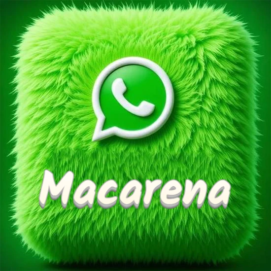 Cubo gigante cubierto de suave pelaje verde con el logotipo blanco de WhatsApp en 3D incrustado. Nombre en blanco suave que sigue la textura del pelaje en la parte inferior. Diseño con el nombre Macarena.