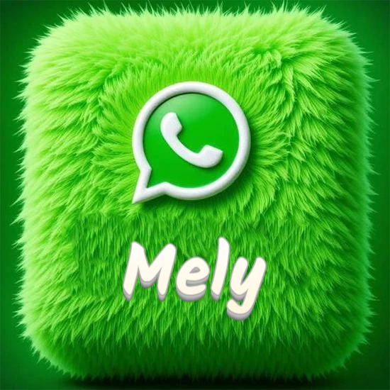 Cubo gigante cubierto de suave pelaje verde con el logotipo blanco de WhatsApp en 3D incrustado. Nombre en blanco suave que sigue la textura del pelaje en la parte inferior. Diseño con el nombre Mely.