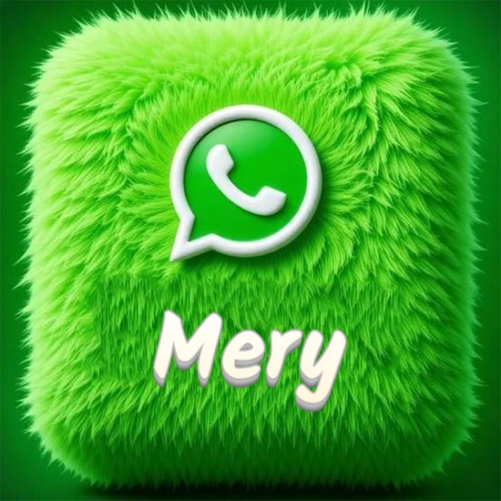 Cubo gigante cubierto de suave pelaje verde con el logotipo blanco de WhatsApp en 3D incrustado. Nombre en blanco suave que sigue la textura del pelaje en la parte inferior. Diseño con el nombre Mery.