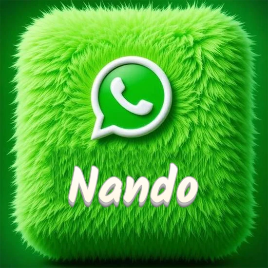 Cubo gigante cubierto de suave pelaje verde con el logotipo blanco de WhatsApp en 3D incrustado. Nombre en blanco suave que sigue la textura del pelaje en la parte inferior. Diseño con el nombre Nando.
