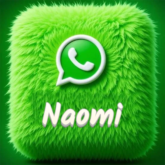 Cubo gigante cubierto de suave pelaje verde con el logotipo blanco de WhatsApp en 3D incrustado. Nombre en blanco suave que sigue la textura del pelaje en la parte inferior. Diseño con el nombre Naomi.