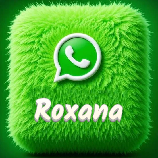 Cubo gigante cubierto de suave pelaje verde con el logotipo blanco de WhatsApp en 3D incrustado. Nombre en blanco suave que sigue la textura del pelaje en la parte inferior. Diseño con el nombre Roxana.
