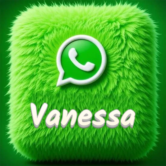 Cubo gigante cubierto de suave pelaje verde con el logotipo blanco de WhatsApp en 3D incrustado. Nombre en blanco suave que sigue la textura del pelaje en la parte inferior. Diseño con el nombre Vanessa. Cubo gigante cubierto de suave pelaje verde con el logotipo blanco de WhatsApp en 3D incrustado. Nombre en blanco suave que sigue la textura del pelaje en la parte inferior. Diseño con el nombre Vanessa.