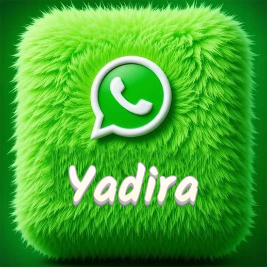 Cubo gigante cubierto de suave pelaje verde con el logotipo blanco de WhatsApp en 3D incrustado. Nombre en blanco suave que sigue la textura del pelaje en la parte inferior. Diseño con el nombre Yadira.