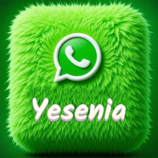 Cubo gigante cubierto de suave pelaje verde con el logotipo blanco de WhatsApp en 3D incrustado. Nombre en blanco suave que sigue la textura del pelaje en la parte inferior. Diseño con el nombre Yesenia.