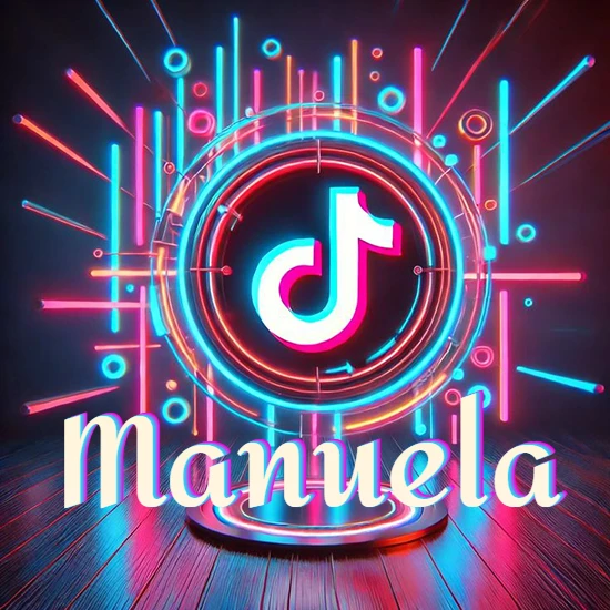 Escenario vibrante iluminado con luces de neón rojas y azules. Círculo de luz central con logotipo de TikTok. Nombre en una base circular iluminada sobre el suelo de madera. Diseño con el nombre Manuela.