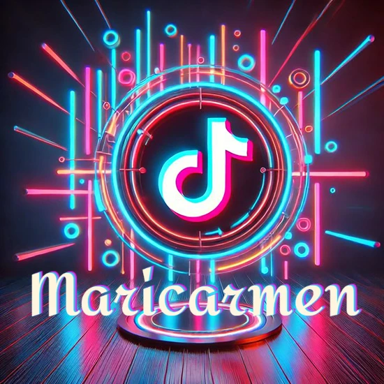 Escenario vibrante iluminado con luces de neón rojas y azules. Círculo de luz central con logotipo de TikTok. Nombre en una base circular iluminada sobre el suelo de madera. Diseño con el nombre Maricarmen.