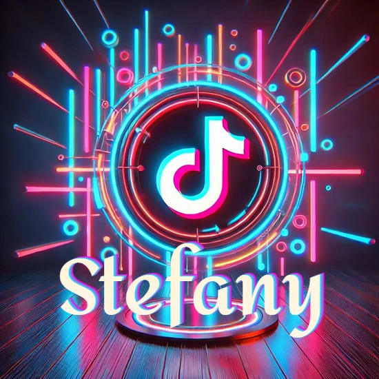 Escenario vibrante iluminado con luces de neón rojas y azules. Círculo de luz central con logotipo de TikTok. Nombre en una base circular iluminada sobre el suelo de madera. Diseño con el nombre Stefany. Escenario vibrante iluminado con luces de neón rojas y azules. Círculo de luz central con logotipo de TikTok. Nombre en una base circular iluminada sobre el suelo de madera. Diseño con el nombre Stefany.