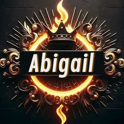 Diseño circular real con adornos dorados, llama de fuego detrás de una corona negra pequeña y nombre en blanco. - Abigail Diseño circular real con adornos dorados, llama de fuego detrás de una corona negra pequeña y nombre en blanco. - Abigail
