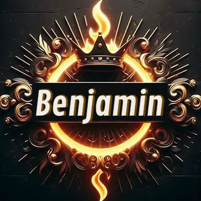 Diseño circular real con adornos dorados, llama de fuego detrás de una corona negra pequeña y nombre en blanco. - Benjamin Diseño circular real con adornos dorados, llama de fuego detrás de una corona negra pequeña y nombre en blanco. - Benjamin