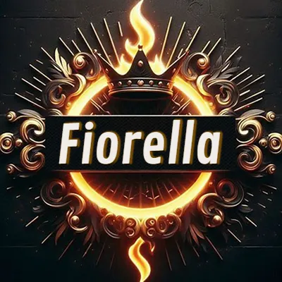 Diseño circular real con adornos dorados, llama de fuego detrás de una corona negra pequeña y nombre en blanco. - Fiorella