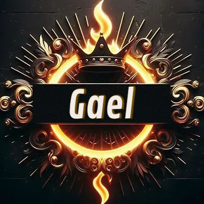 Diseño circular real con adornos dorados, llama de fuego detrás de una corona negra pequeña y nombre en blanco. - Gael