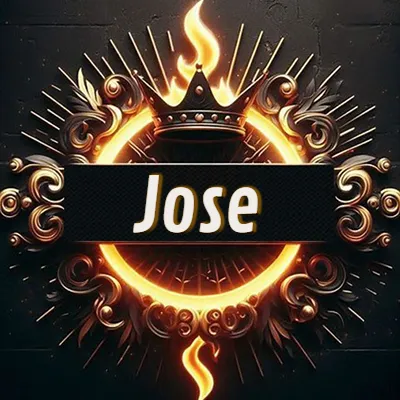 Panel artístico circular con una llama dorada y una corona negra en el centro, rodeado de ornamentos espirales dorados entrelazados que emanan una luz cálida sobre un fondo de muro de piedra oscura. El nombre Jose está escrito en blanco destacado dentro de un rectángulo negro horizontal que cruza la mitad del diseño circular.