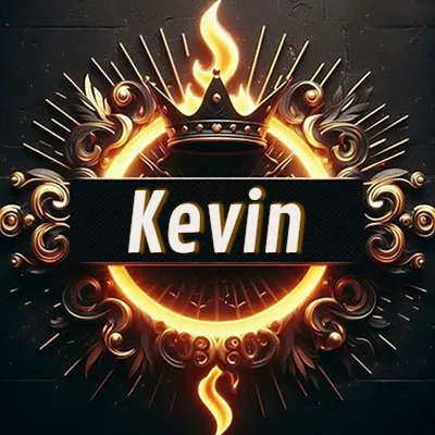 Diseño circular real con adornos dorados, llama de fuego detrás de una corona negra pequeña y nombre en blanco. - Kevin