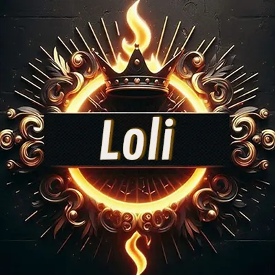 Panel artístico circular con una llama dorada y una corona negra en el centro, rodeado de ornamentos espirales dorados entrelazados que emanan una luz cálida sobre un fondo de muro de piedra oscura. El nombre Loli está escrito en blanco destacado dentro de un rectángulo negro horizontal que cruza la mitad del diseño circular.