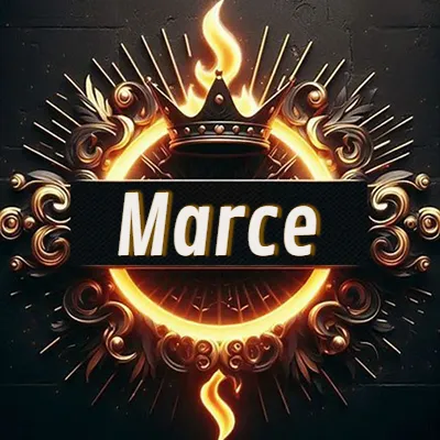 Diseño circular real con adornos dorados, llama de fuego detrás de una corona negra pequeña y nombre en blanco. - Marce