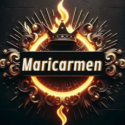 Diseño circular real con adornos dorados, llama de fuego detrás de una corona negra pequeña y nombre en blanco. - Maricarmen