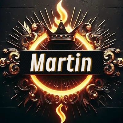 Diseño circular real con adornos dorados, llama de fuego detrás de una corona negra pequeña y nombre en blanco. - Martin