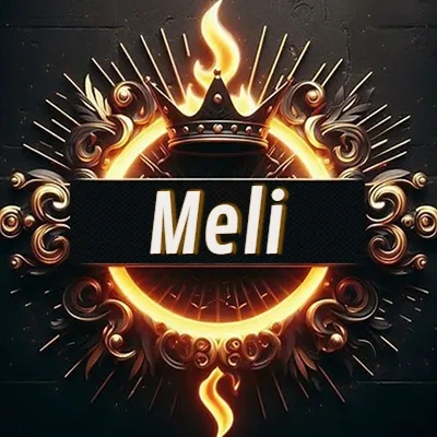 Diseño circular real con adornos dorados, llama de fuego detrás de una corona negra pequeña y nombre en blanco. - Meli