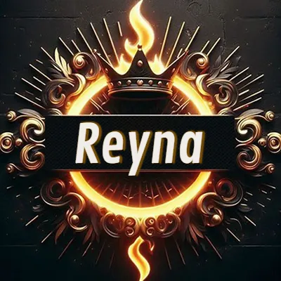 Panel artístico circular con una llama dorada y una corona negra en el centro, rodeado de ornamentos espirales dorados entrelazados que emanan una luz cálida sobre un fondo de muro de piedra oscura. El nombre Reyna está escrito en blanco destacado dentro de un rectángulo negro horizontal que cruza la mitad del diseño circular.