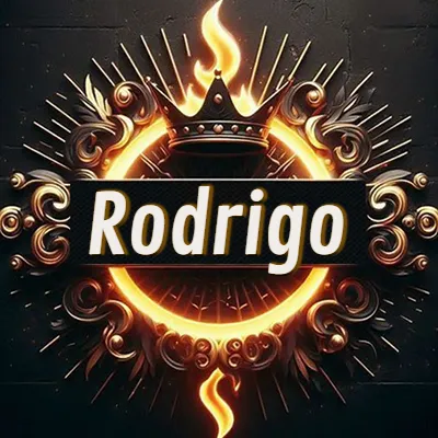 Diseño circular real con adornos dorados, llama de fuego detrás de una corona negra pequeña y nombre en blanco. - Rodrigo