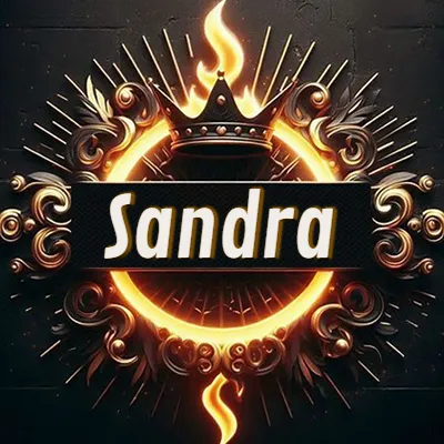 Diseño circular real con adornos dorados, llama de fuego detrás de una corona negra pequeña y nombre en blanco. - Sandra Diseño circular real con adornos dorados, llama de fuego detrás de una corona negra pequeña y nombre en blanco. - Sandra