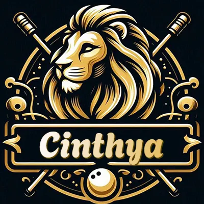 Logo clásico de cabeza de león en oro mate dentro de marco circular, nombre en rectángulo dorado. - Cinthya